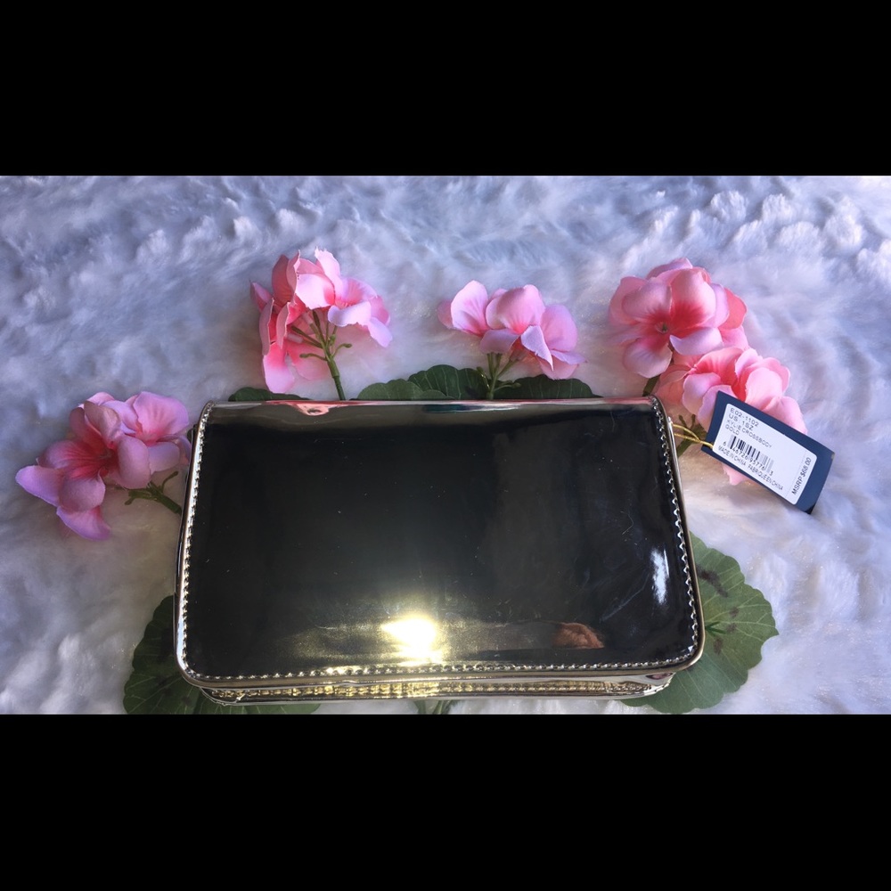 ⭐️ 🌼✨ Kylie Crossbody Metallic Gold Chain Clutch - Picture 5 of 8